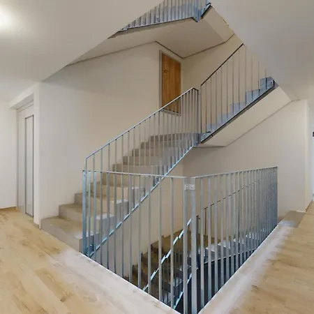 Apartment Furnished Studio #002 - Swiss *